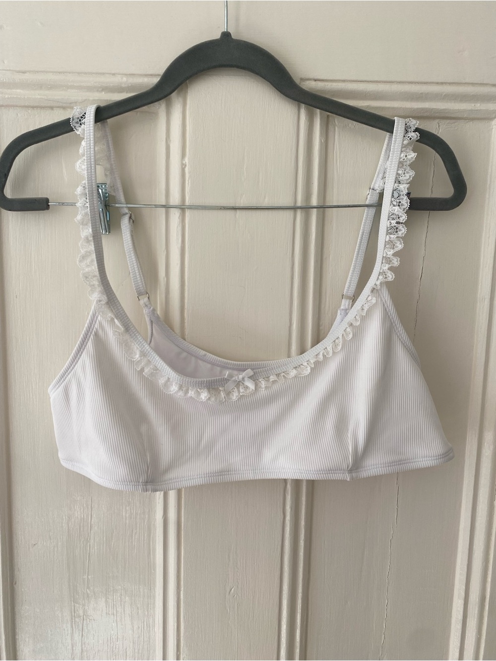 Edikted White Ruffle Bikini Set - Picture 5 of 6